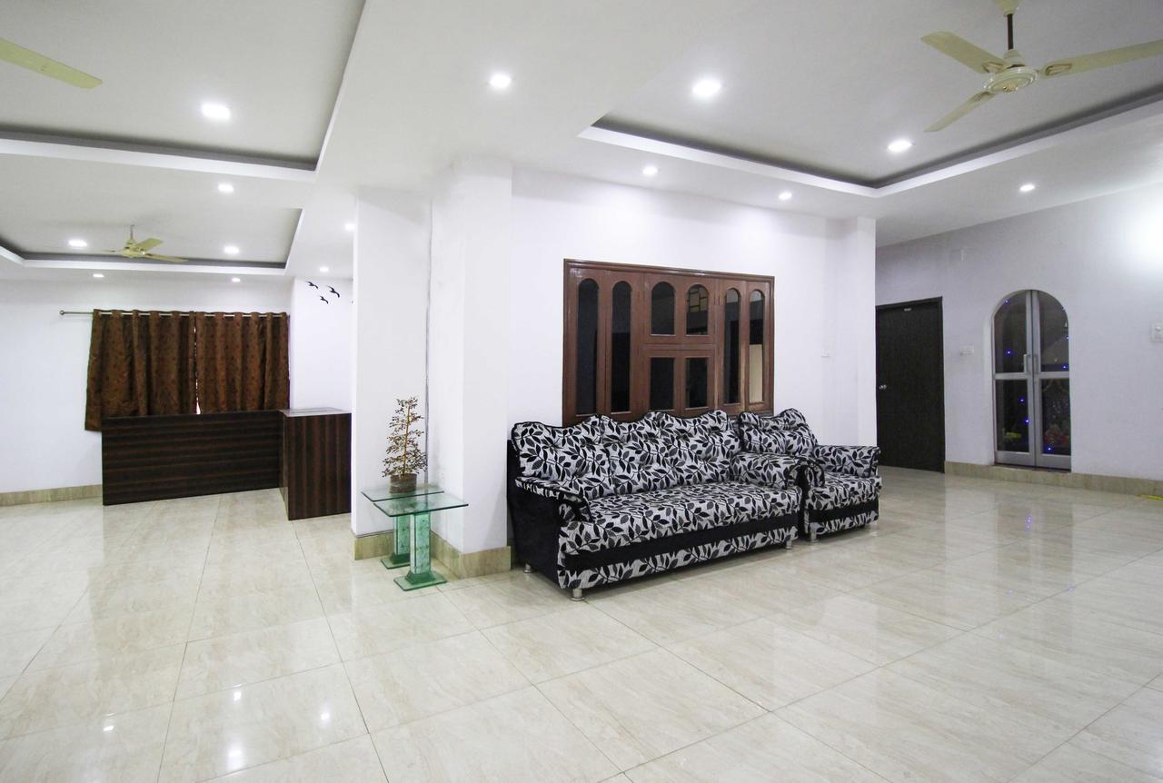 Oyo 4398 Hotel Rajat Grand Varanasi Exterior foto
